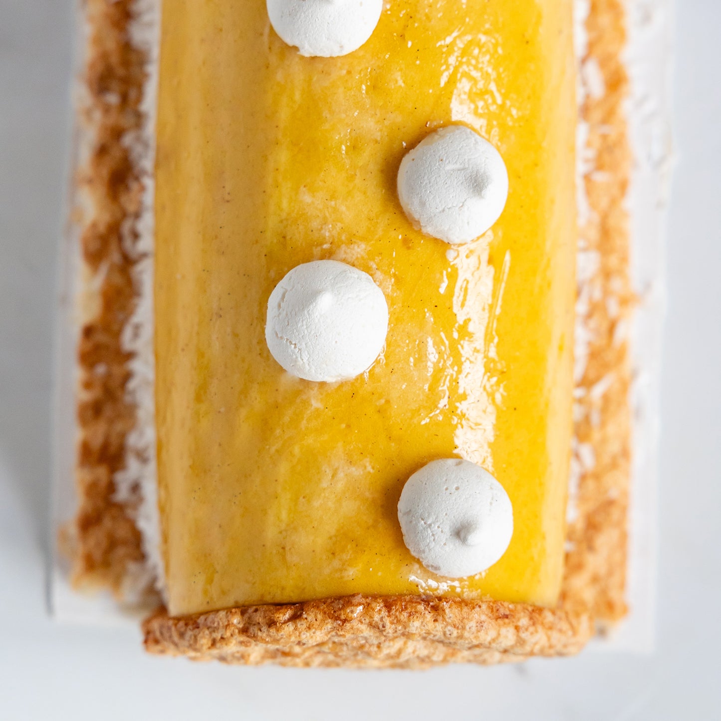 Bûche de Noël passion mangue coco